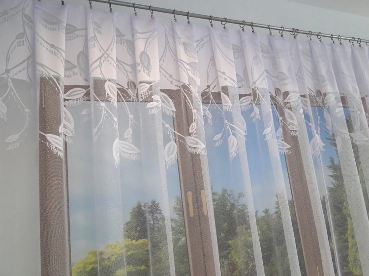 10720 Firanki na balkon.JPG